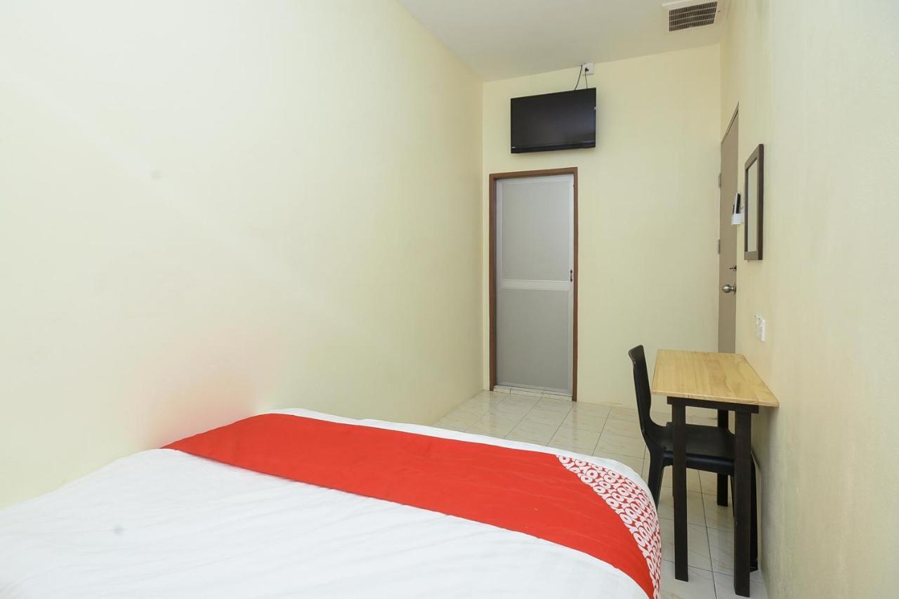 Oyo 90172 Goodwill Homestay Batu Niah Екстериор снимка